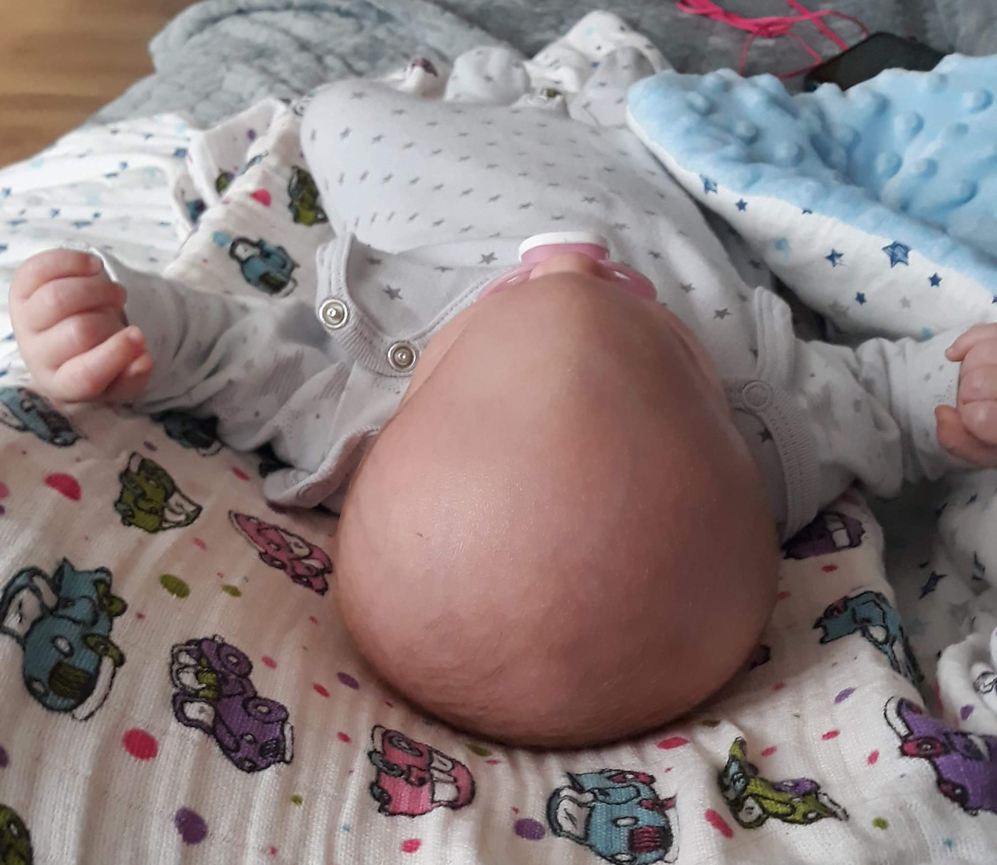 (zdjęcie kilkumiesięcznego Arturka)